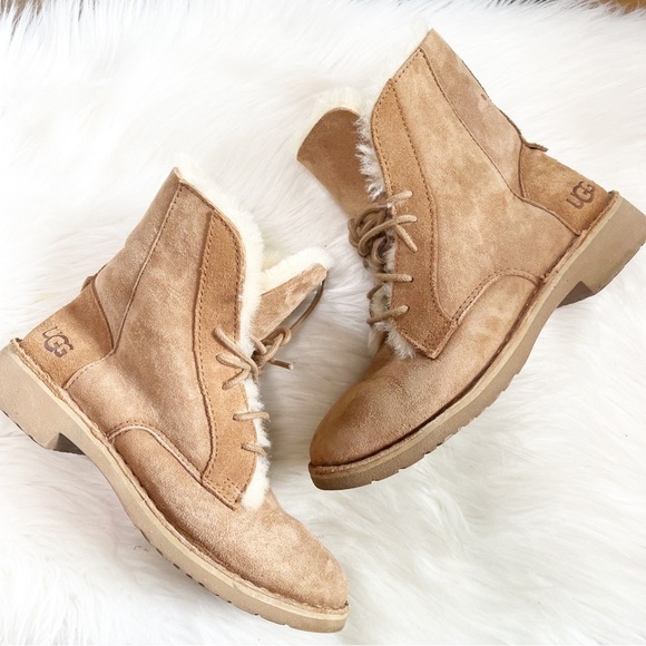 UGG Quincy Tan Fur Tie Up Ankle Winter Warm Boots Size 6 - Picture 1 of 11